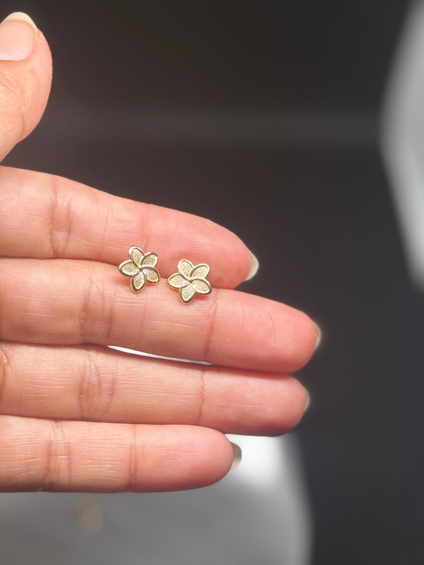 14K Gold Textured Flower Stud Earrings