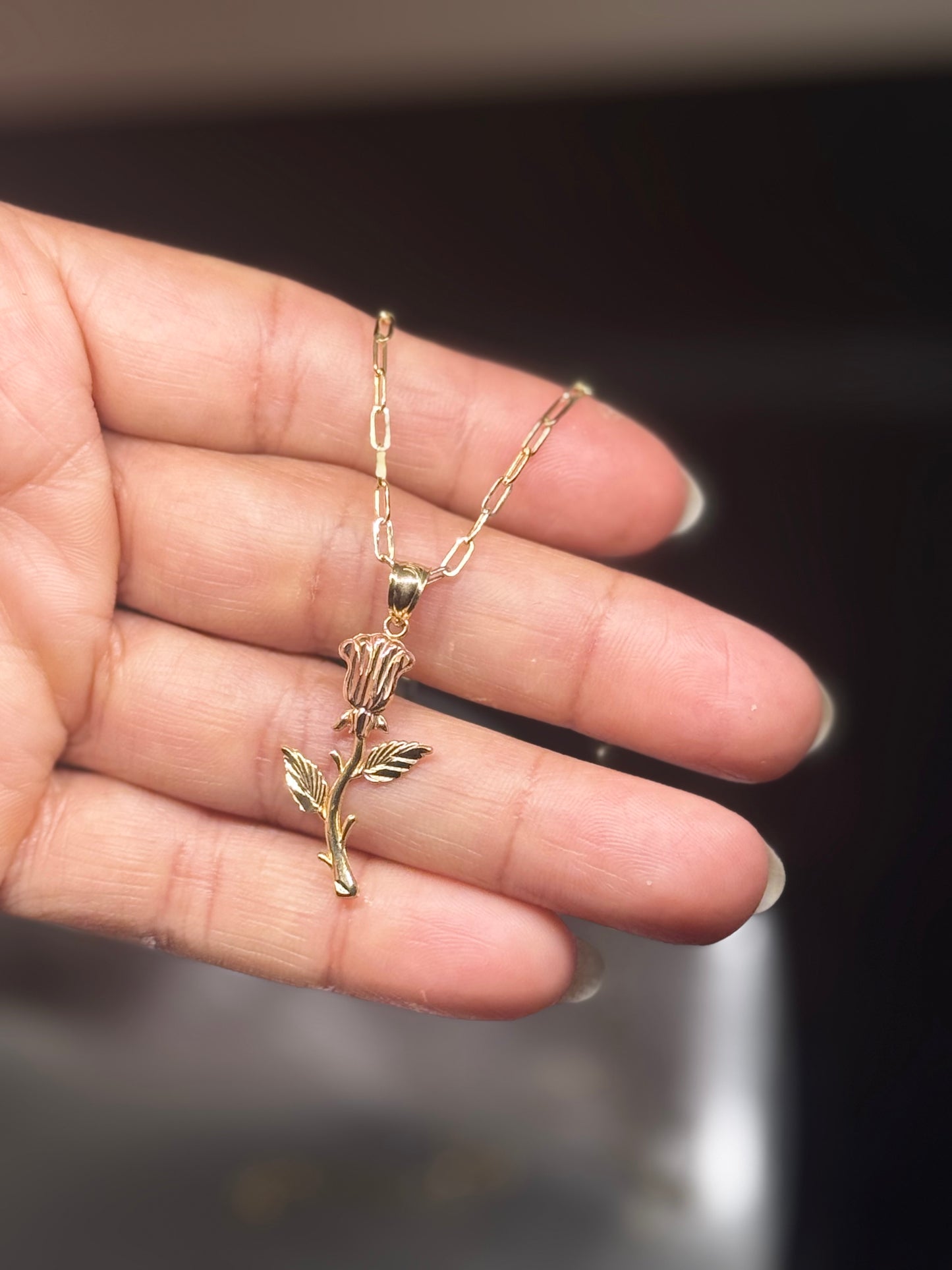 🌹 14K Gold Rose Necklace – Paperclip Chain