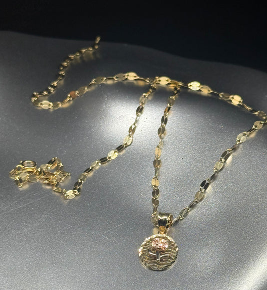 14K Gold Floral Medallion Pendant Necklace
