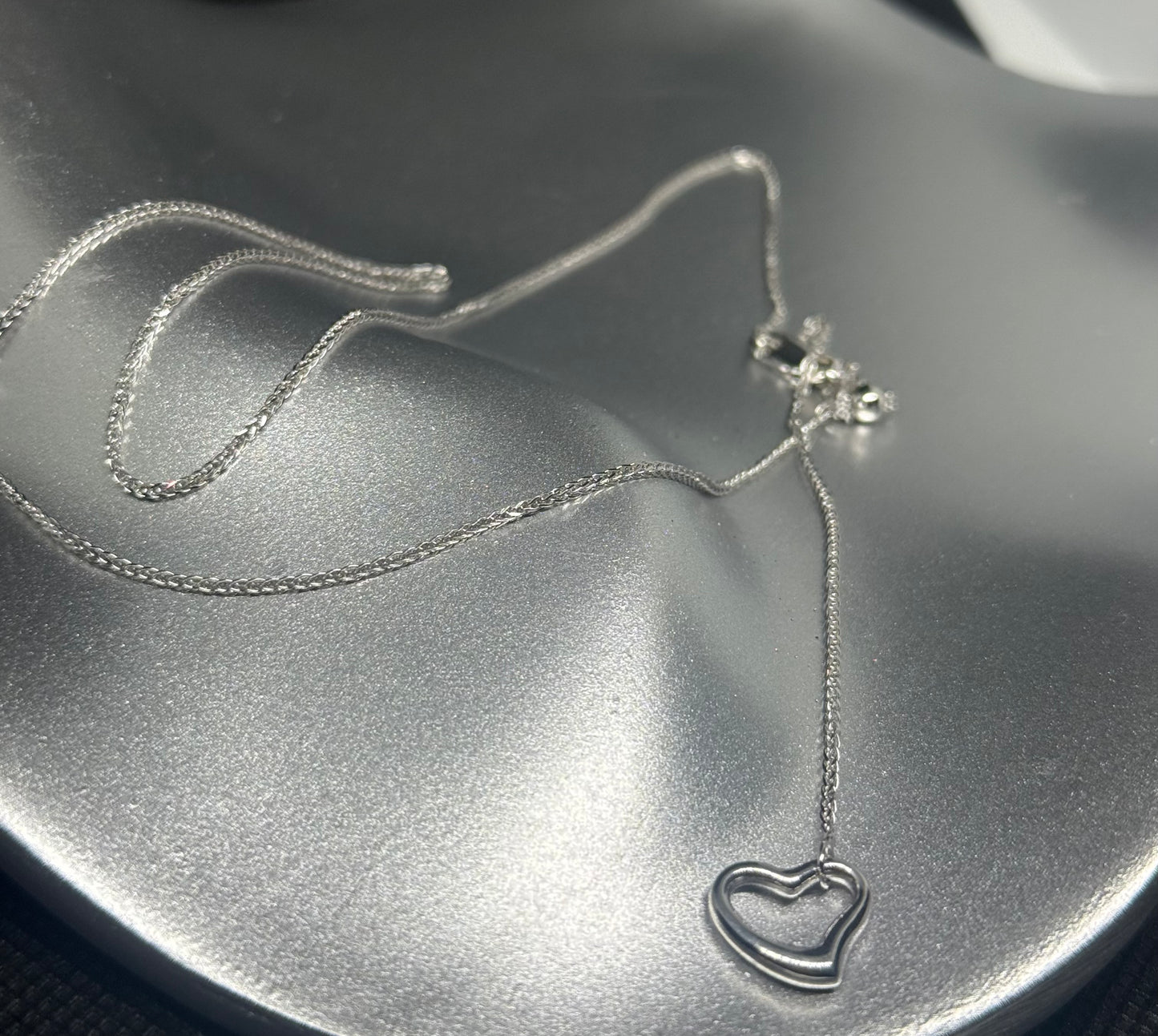 14K White Gold Floating Heart Necklace