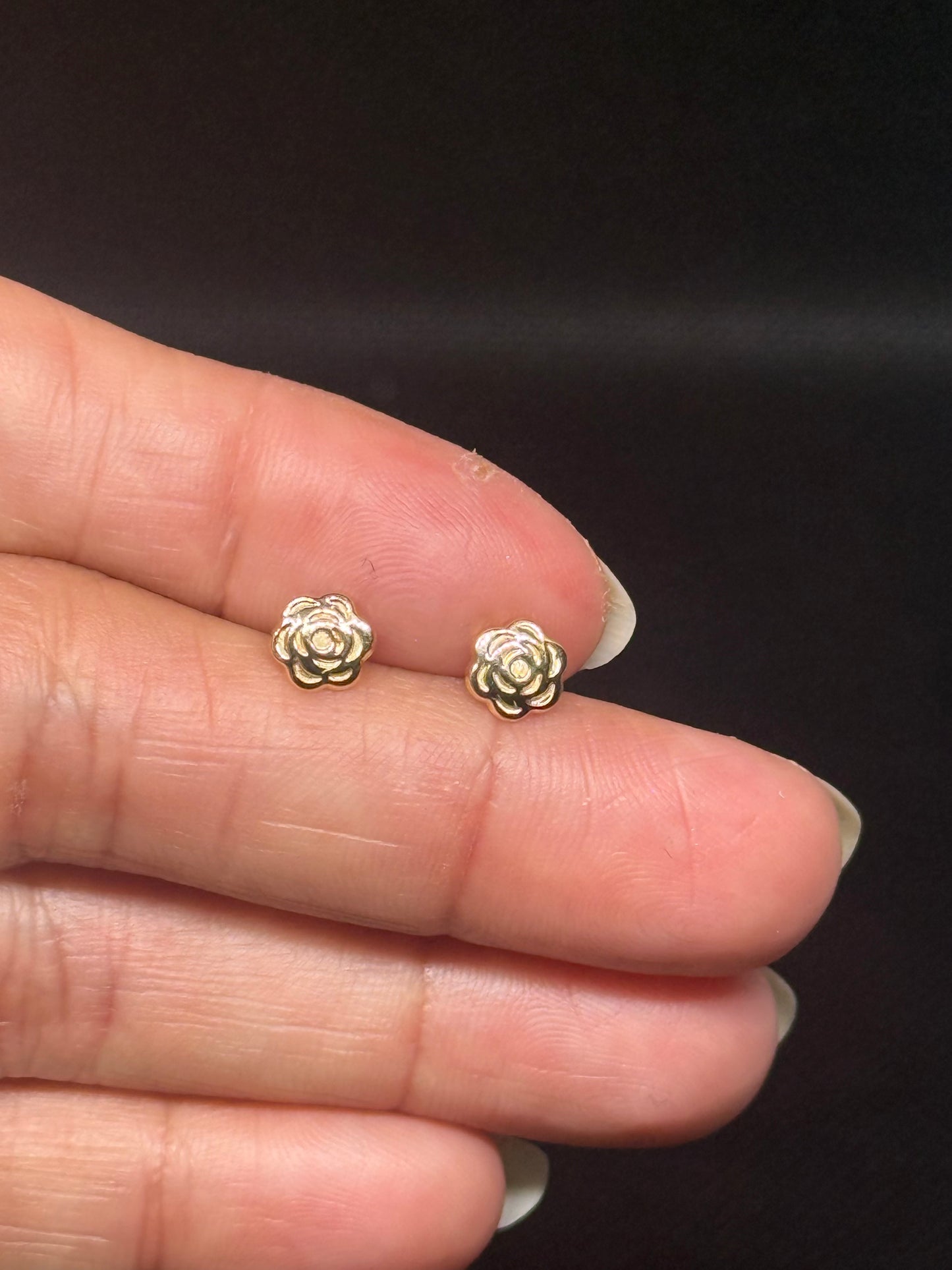 14K Gold Rose Studs – A Touch of Grace & Beauty