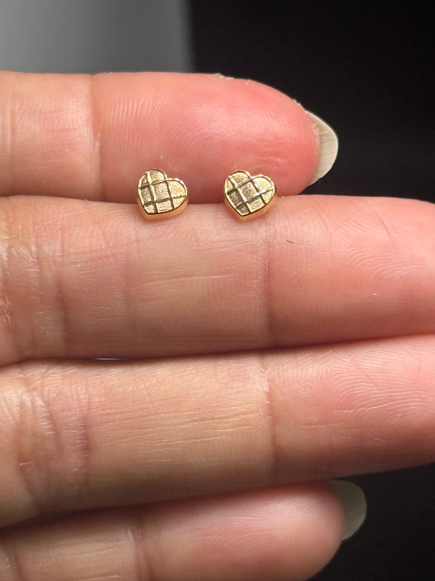 14K Gold Checkered Heart Studs – Sweet, Shine & Purpose