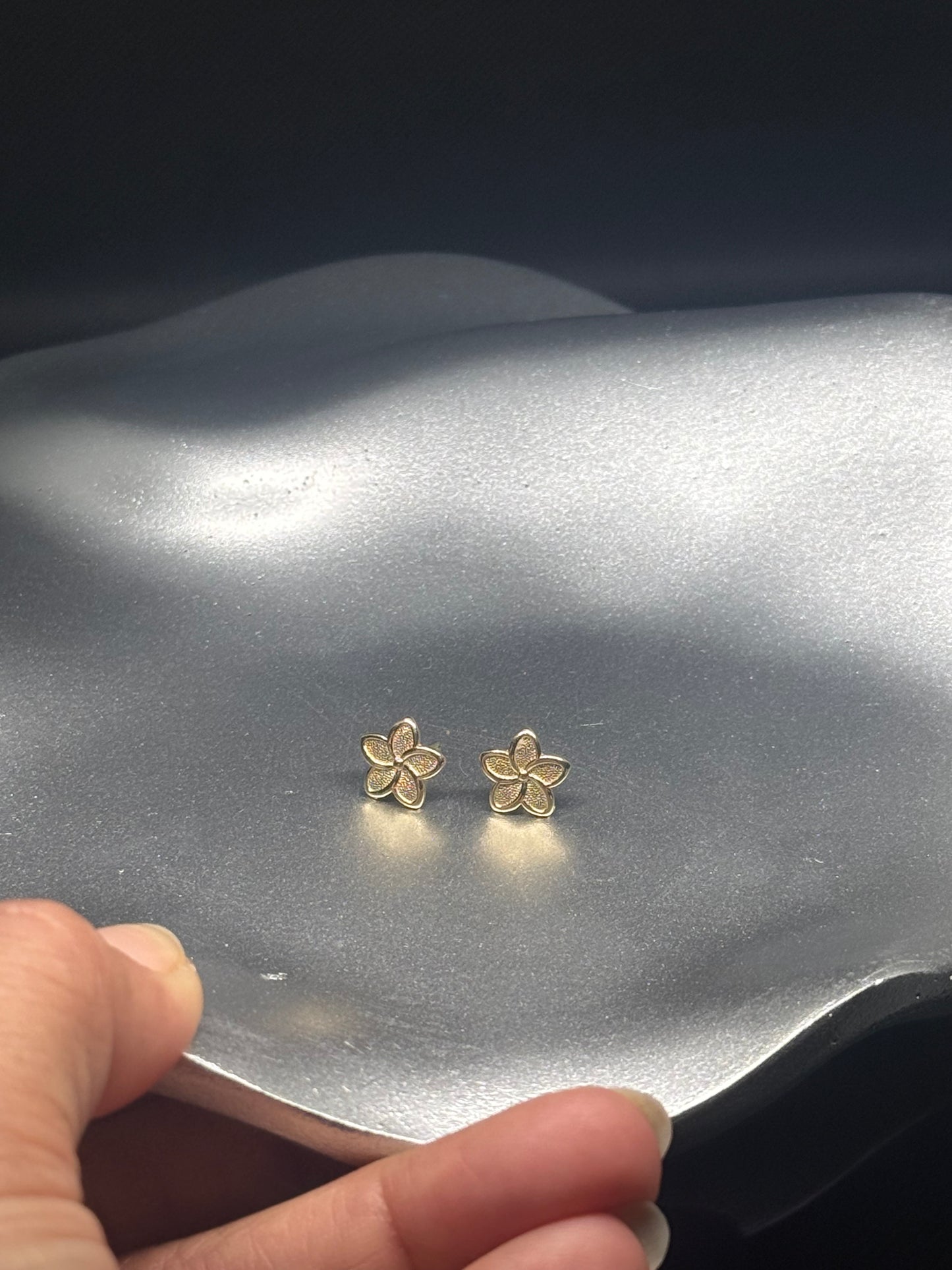 14K Gold Textured Flower Stud Earrings