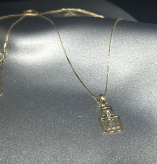 14K Gold Geometric Spark Pendant Necklace