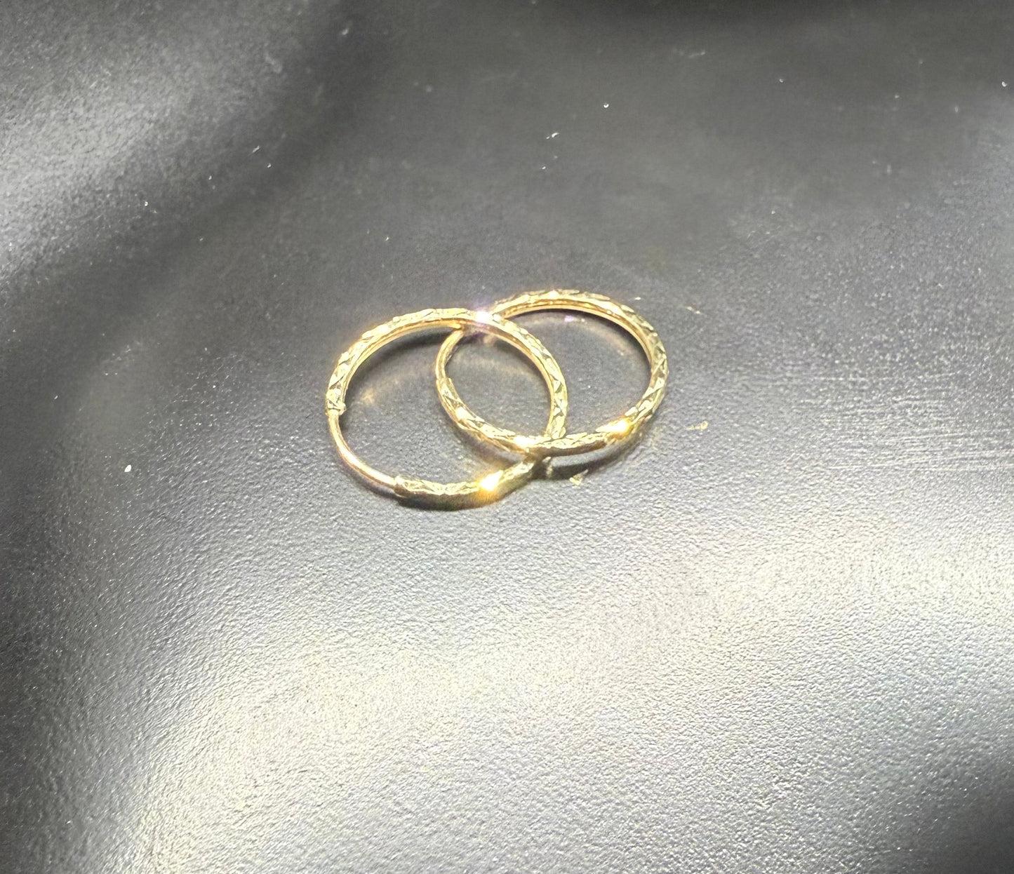 14K Diamond-Cut Petite Hoops