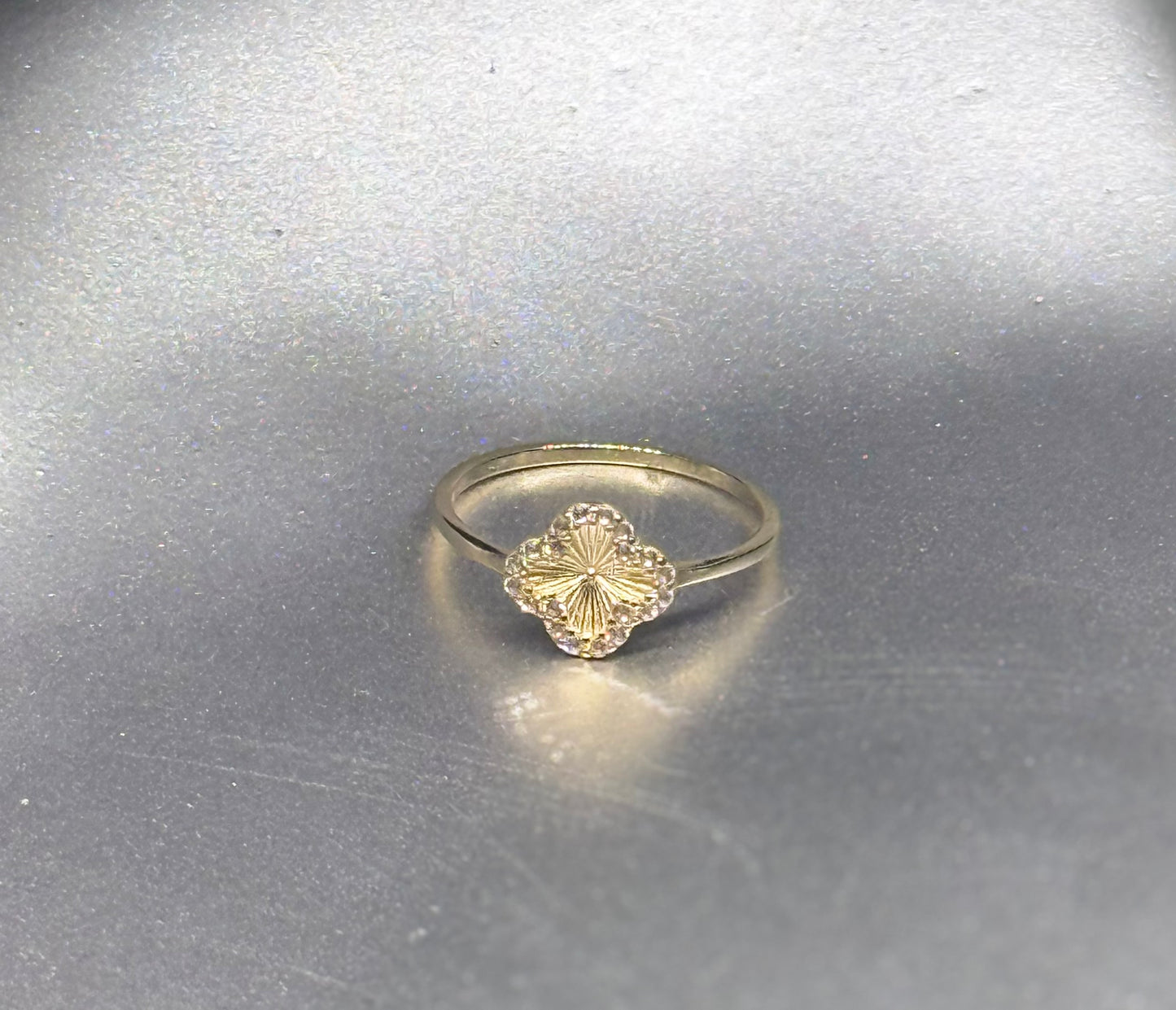 14K Radiant Clover Ring
