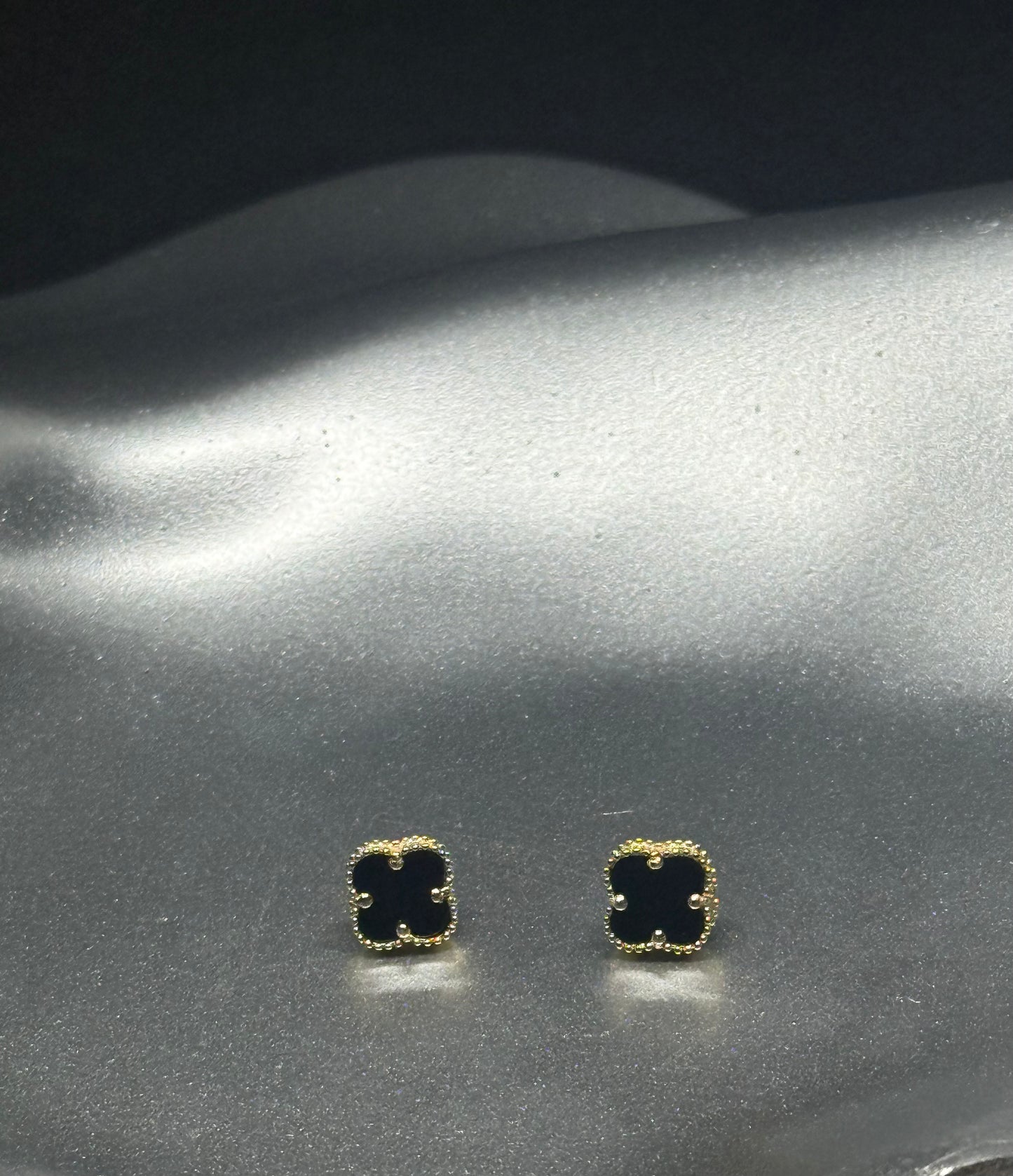 14K Gold Block Lucky Clover Earrings