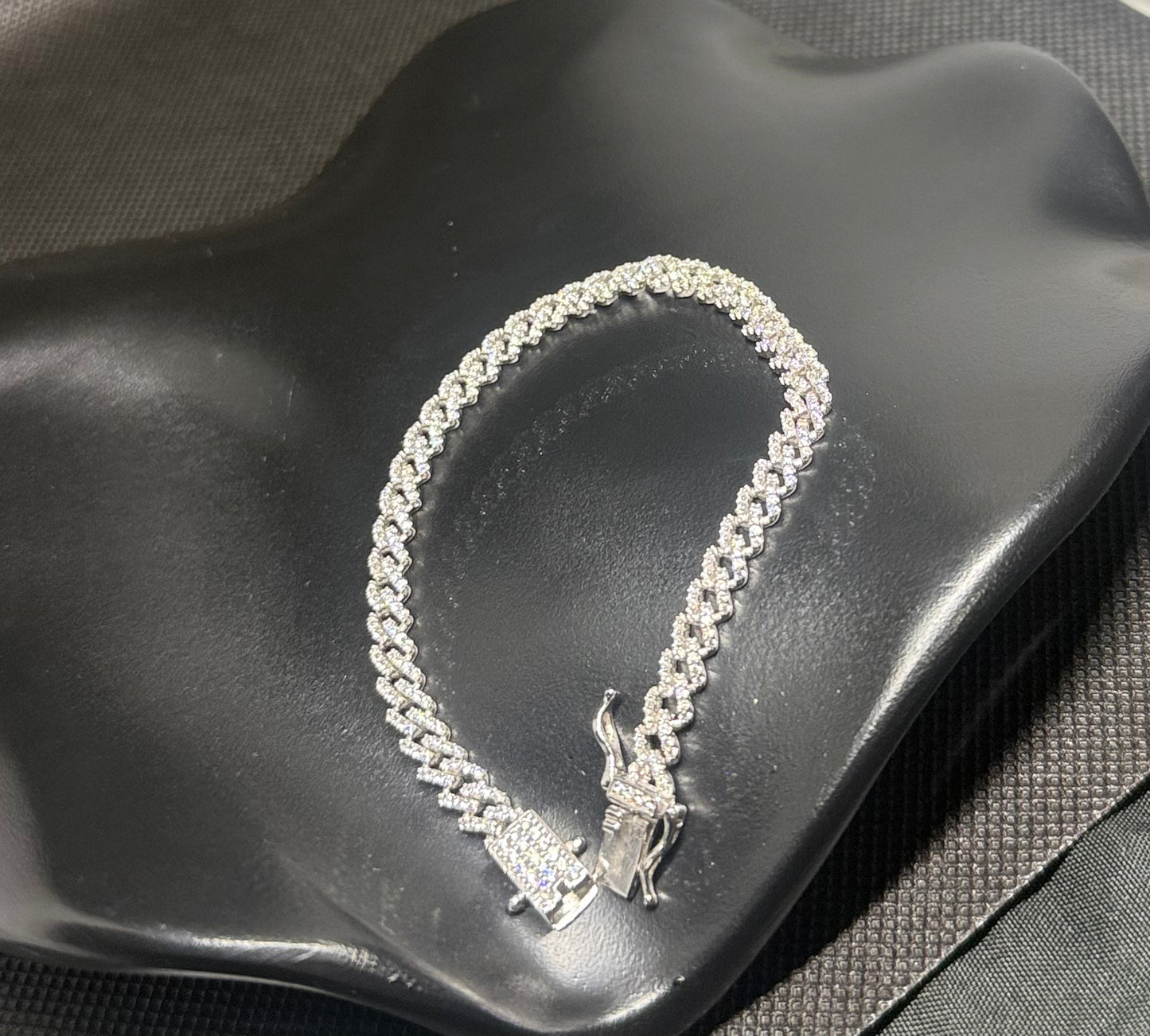 Radiant Iced Link Bracelet – Silver