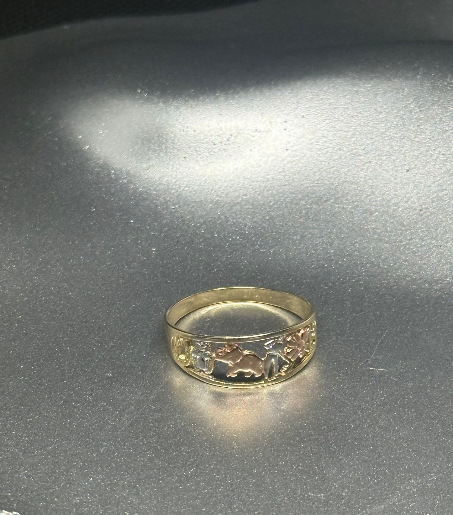 14K Tricolor Lucky Ring