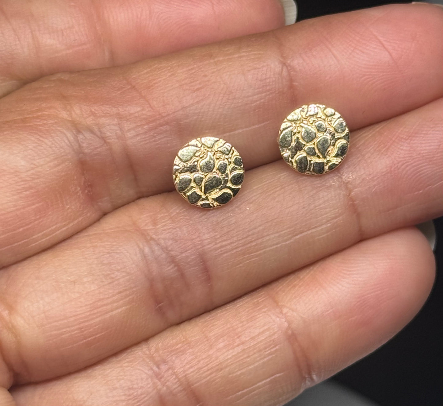 14k Gold Round Textured Studs