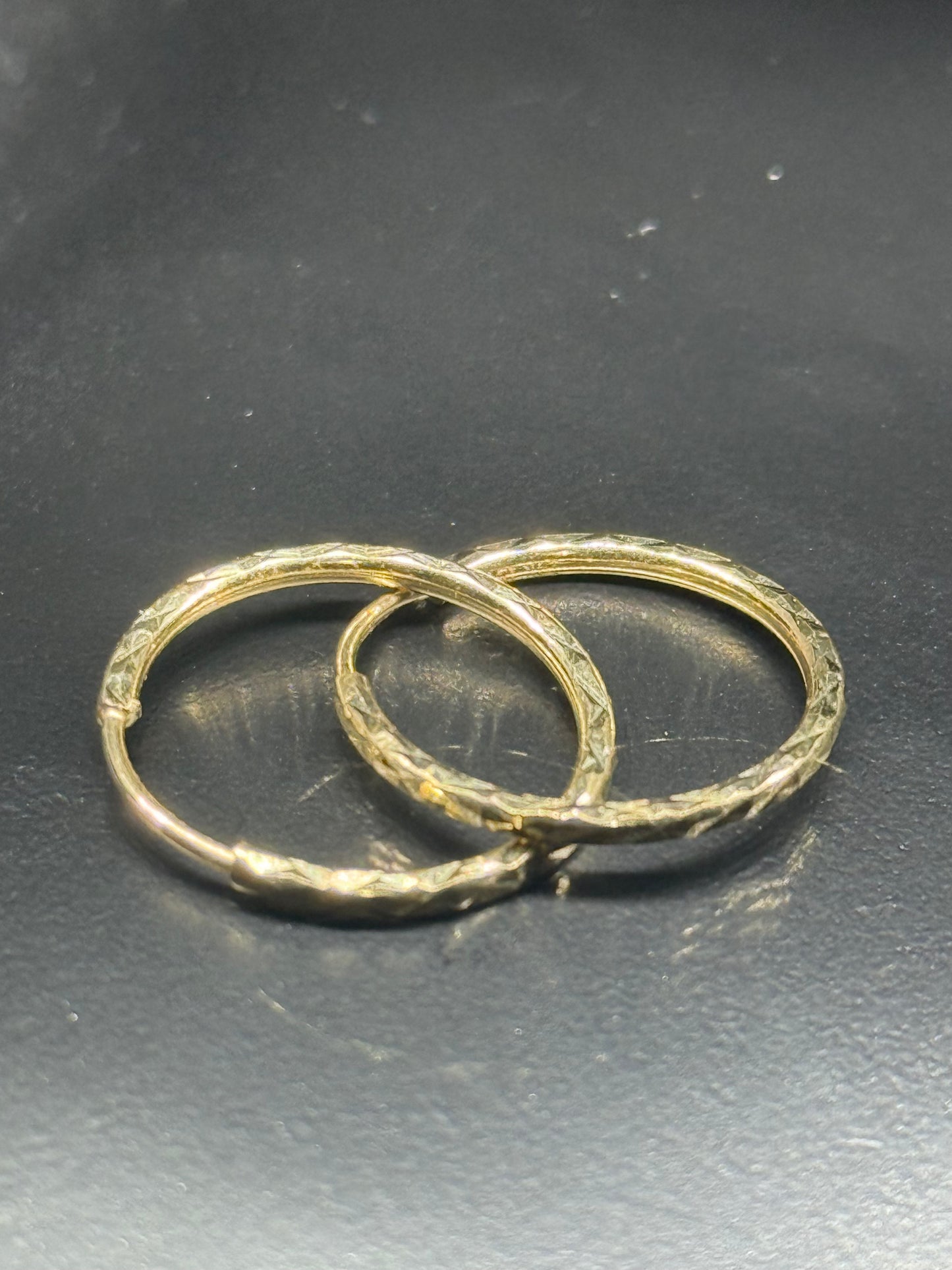 14K Diamond-Cut Petite Hoops